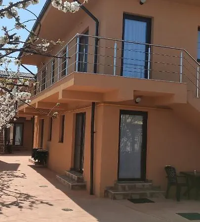 בוקרשט Home Naya מראה חיצוני תמונה